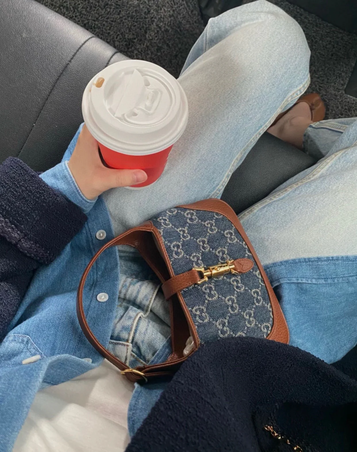 Gucci-经典 mini Jackie 牛仔帆布手-腋下包-上身图分享