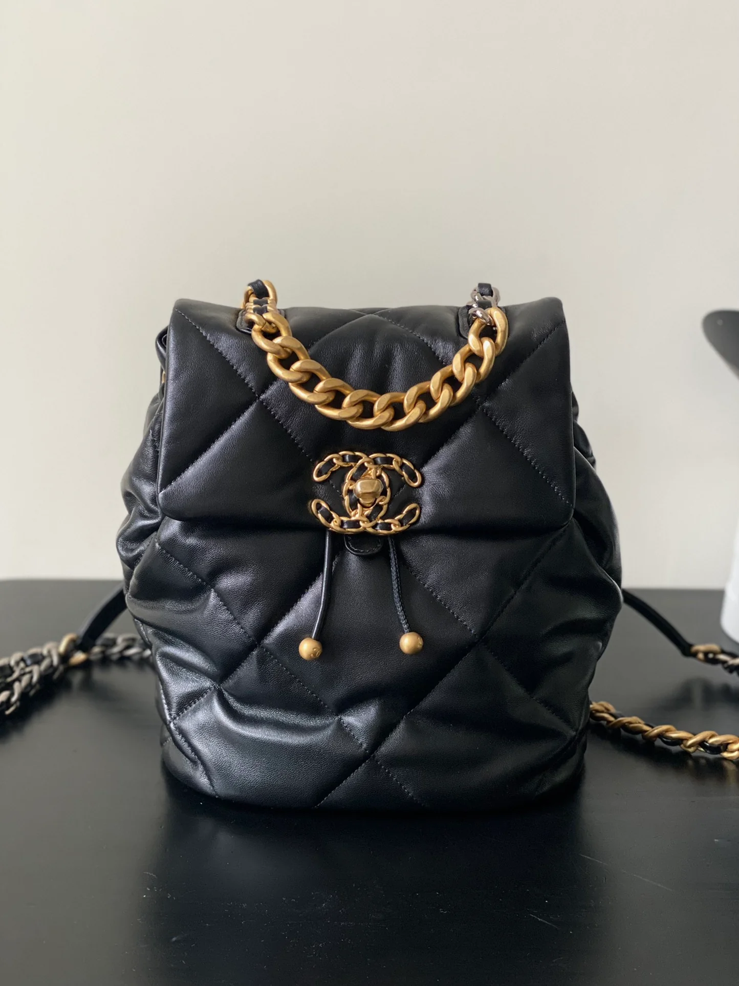 Рюкзак Chanel 24c — черный