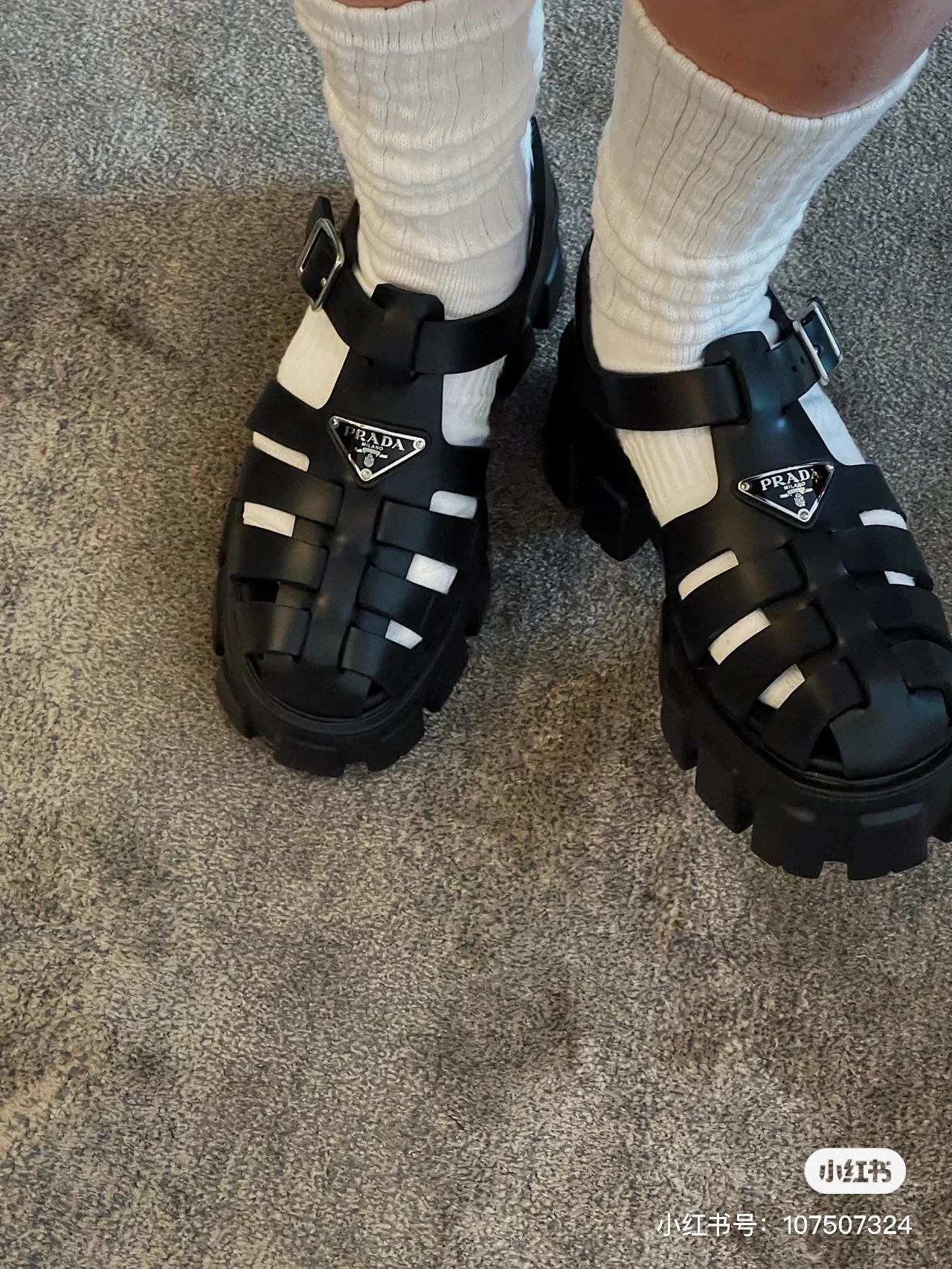 Prada - Сандалии на задней подошве