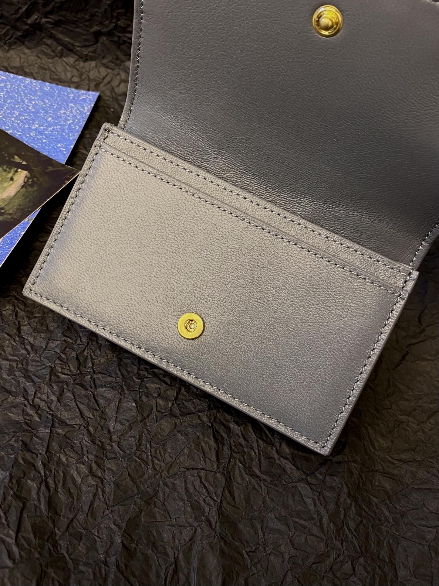 BV- 大格翻盖卡包 小羊皮 12.2×7.5×2.5cm