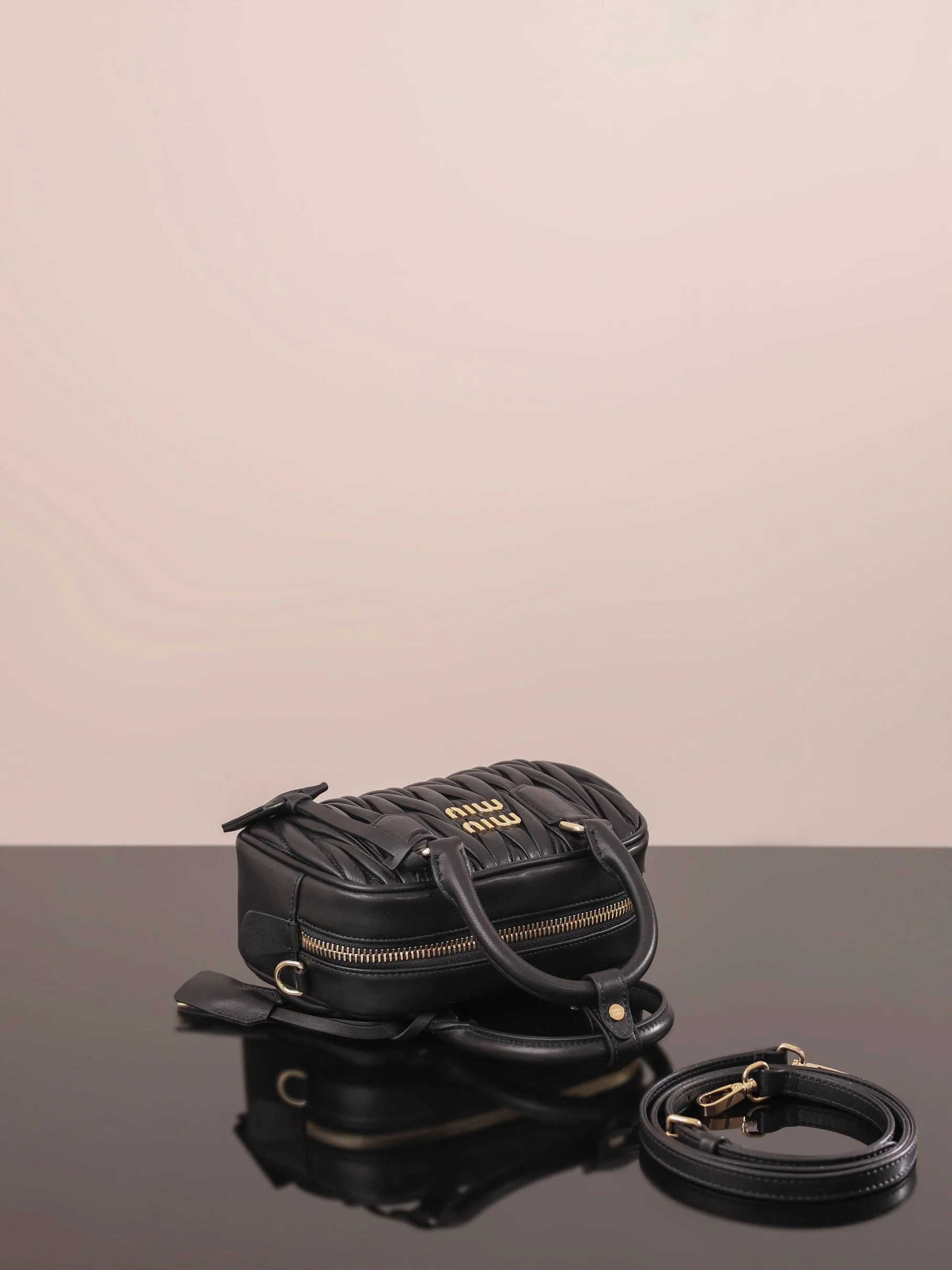 Miu Miu-5bb142m1200-??????-??????-Черный