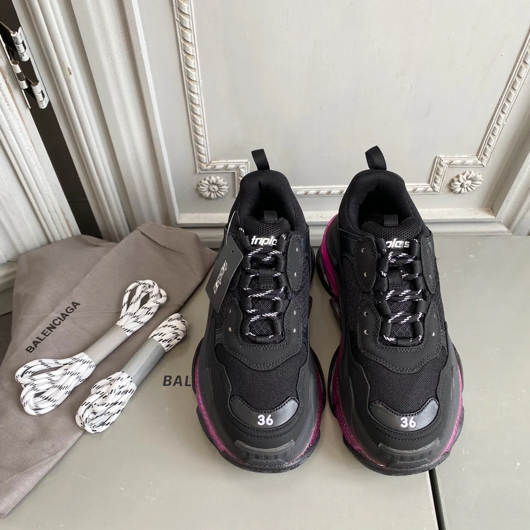 Кроссовки Balenciaga Triples Sporty Chunk в черном и розовом цвете