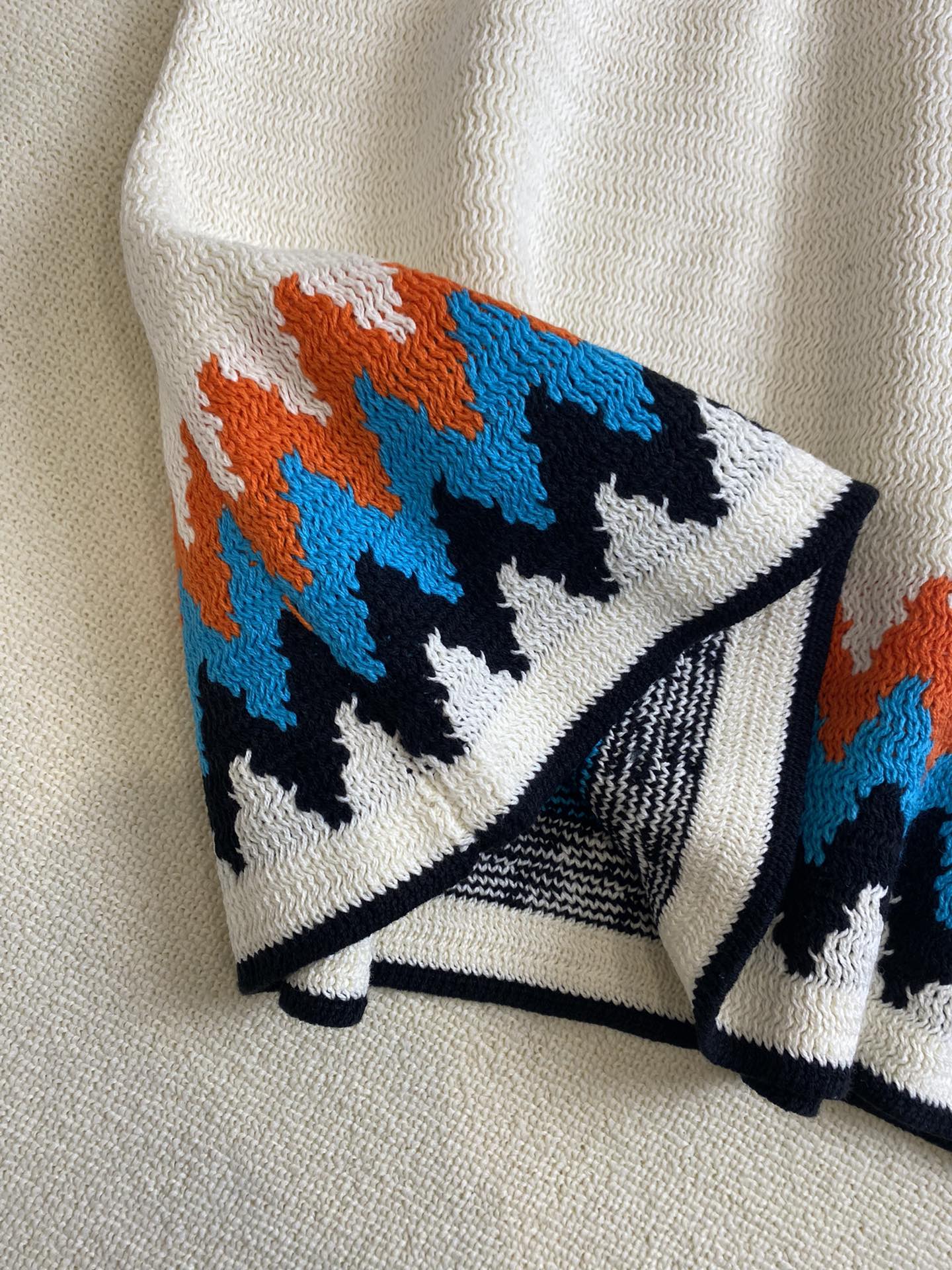 Celine - 2403 - Новое вязаное макси-платье без рукавов для ранней весны - Белое