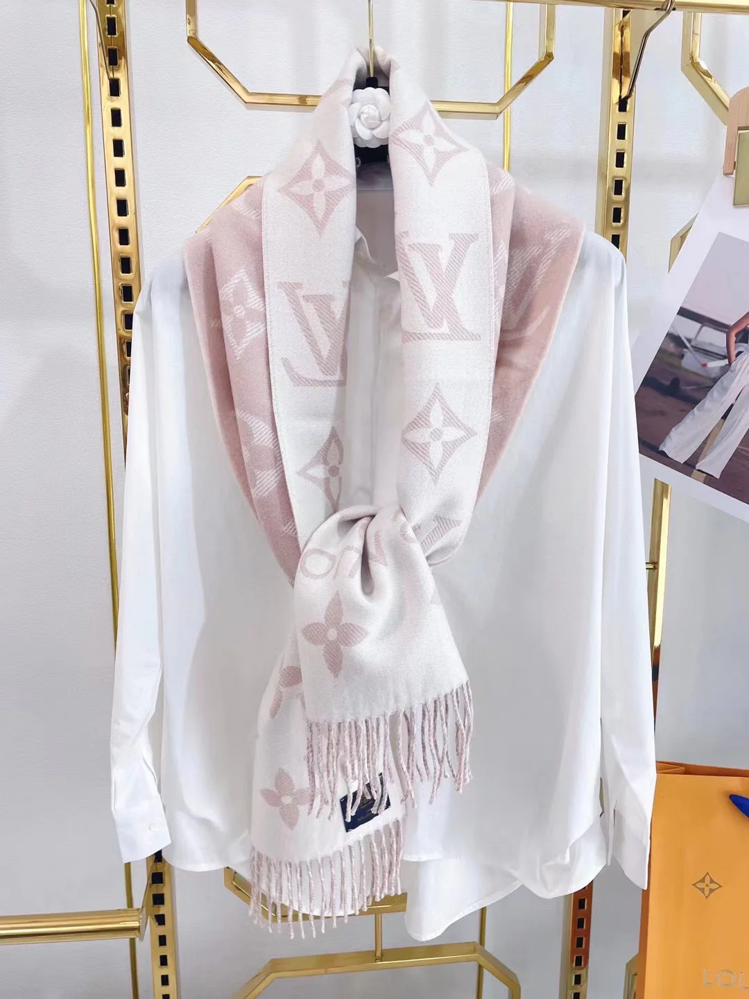 Бестселлер LV Essential Monogram - 186 см - 34 см