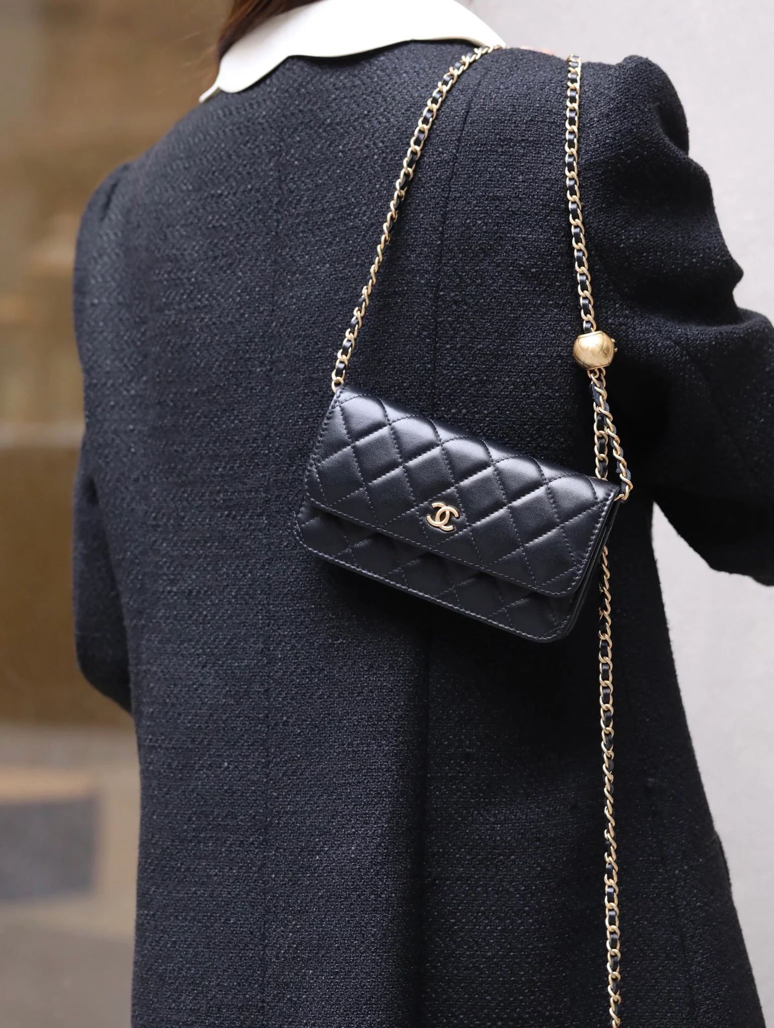 Chanel - Chanel - Золотой шар WOC - Черный