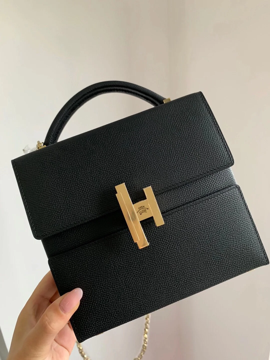 Hermes Cinhetic 24-Epsom Black with Light Gold buckle