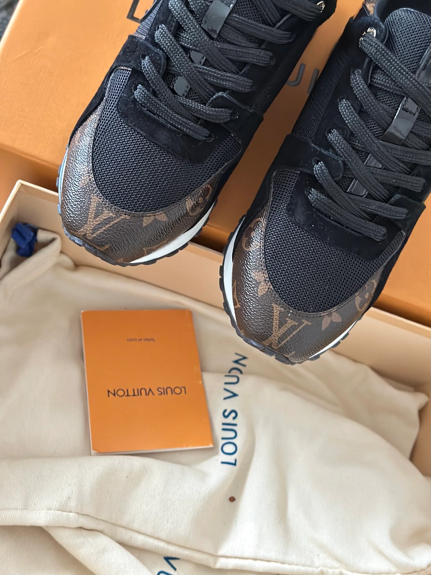 Кроссовки LV Runaway - серия Monogram - стиль Circle