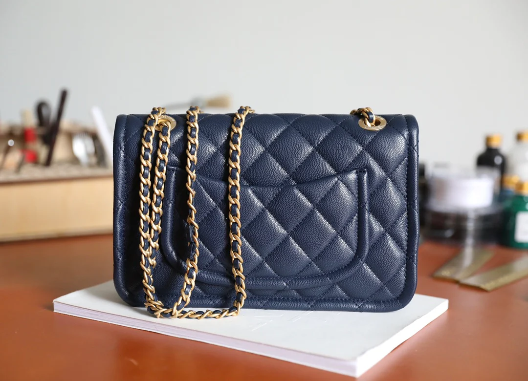 Булочка из тофу от Шанель