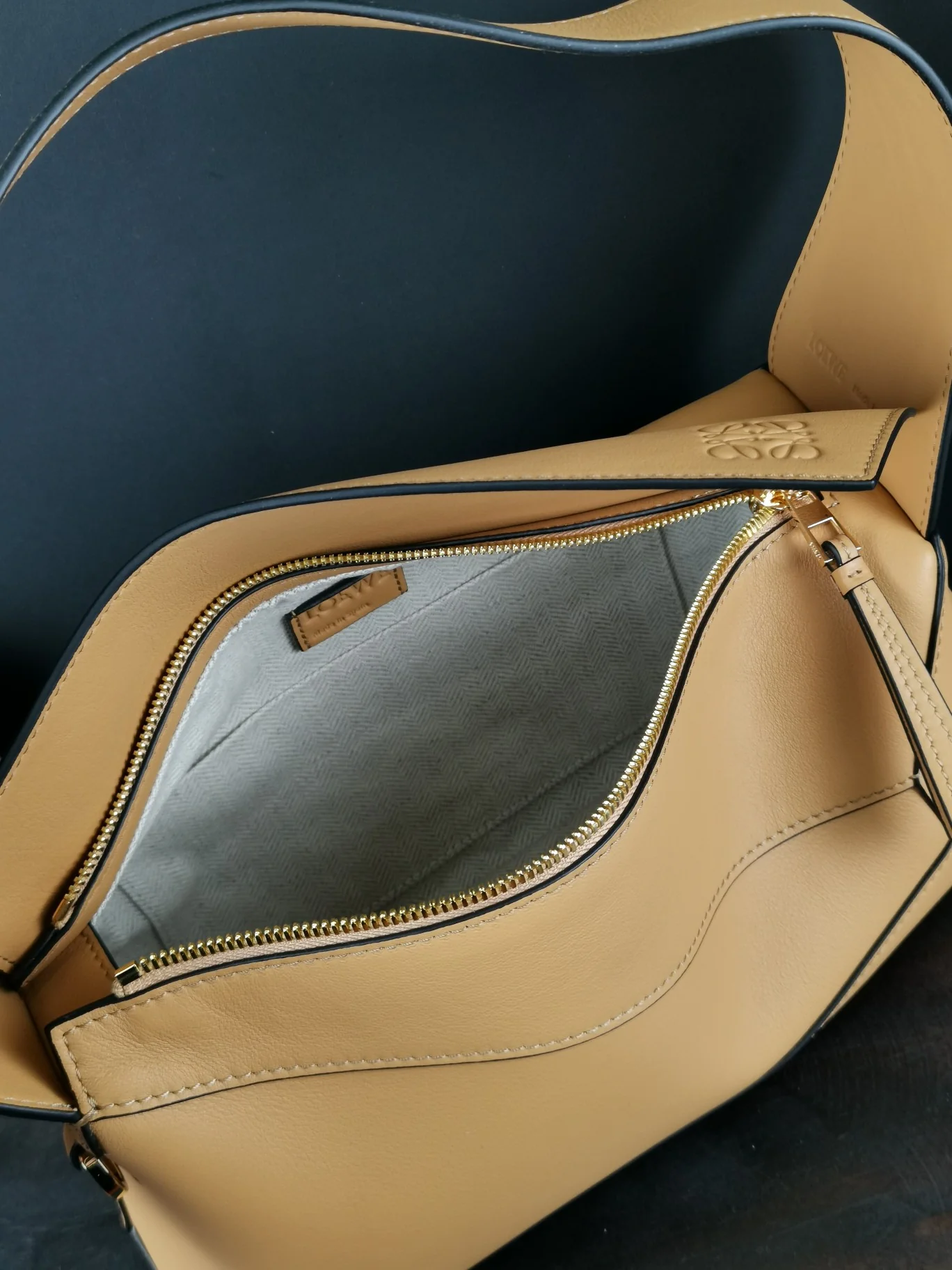 Сумка-хобо Loewe-puzzle