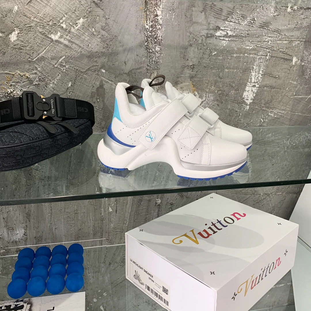 Обувь LV - Массивные кроссовки LV - 5