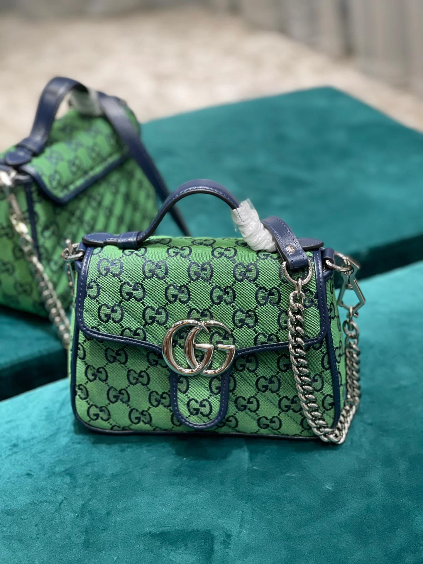 Сумка-тоут Gucci из серии Marmont - 21-15-5-8 см-2