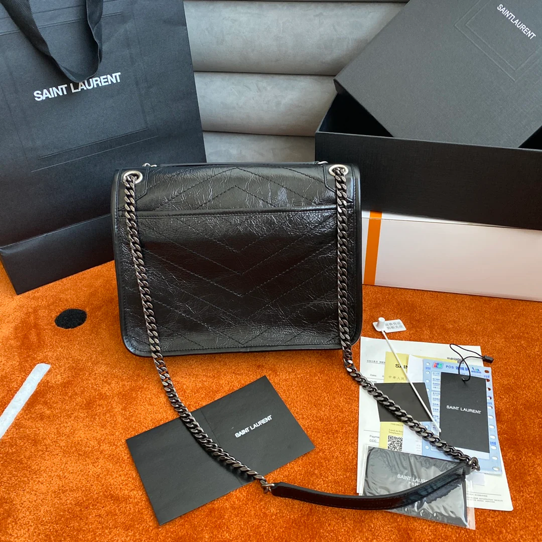 YSL Medium Niki Leather с черной пряжкой и D-образным кольцом - 1