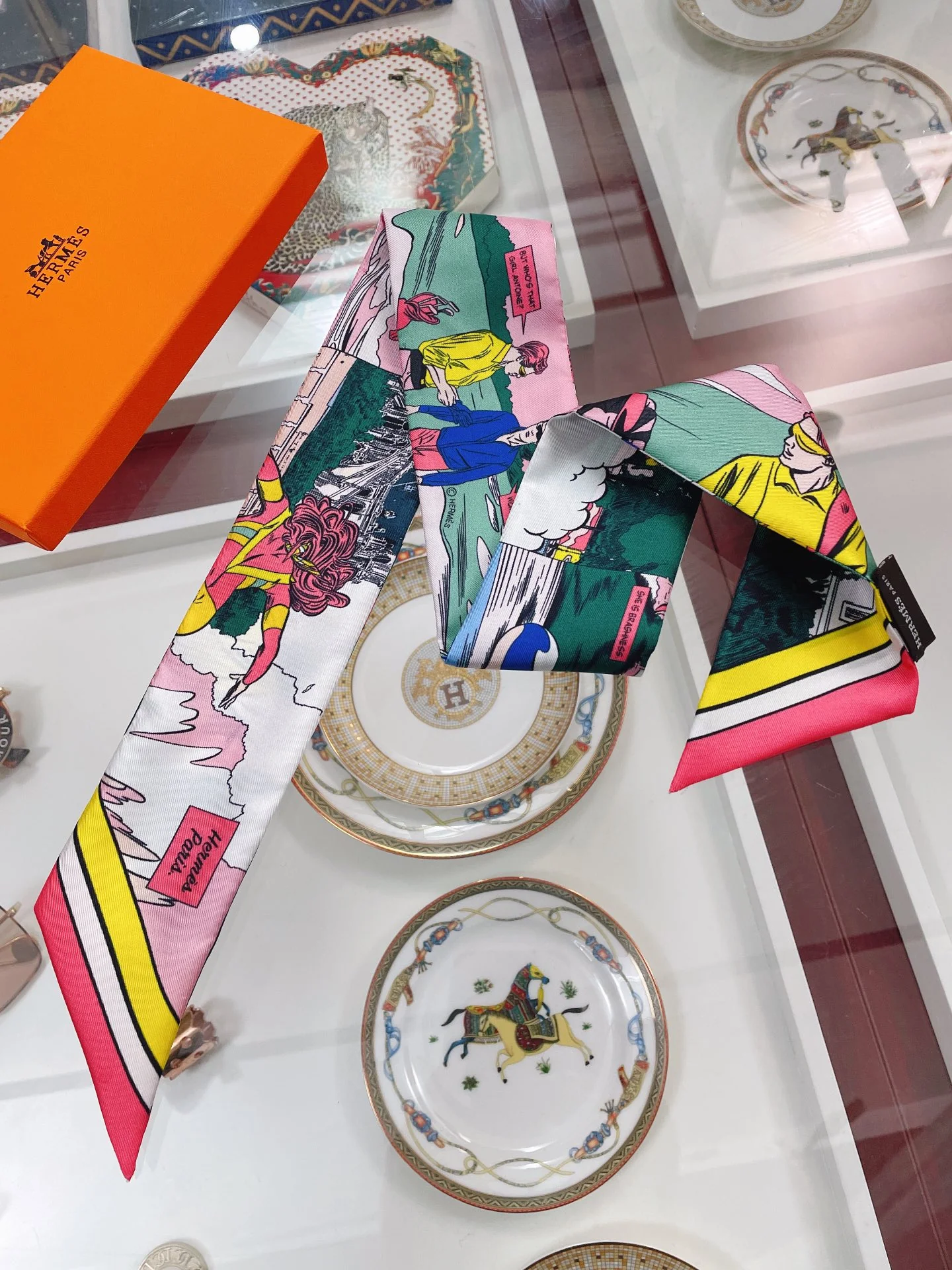 Шарф Hermes Twilly 5-86 см, 100% шелковый твил, двусторонний.