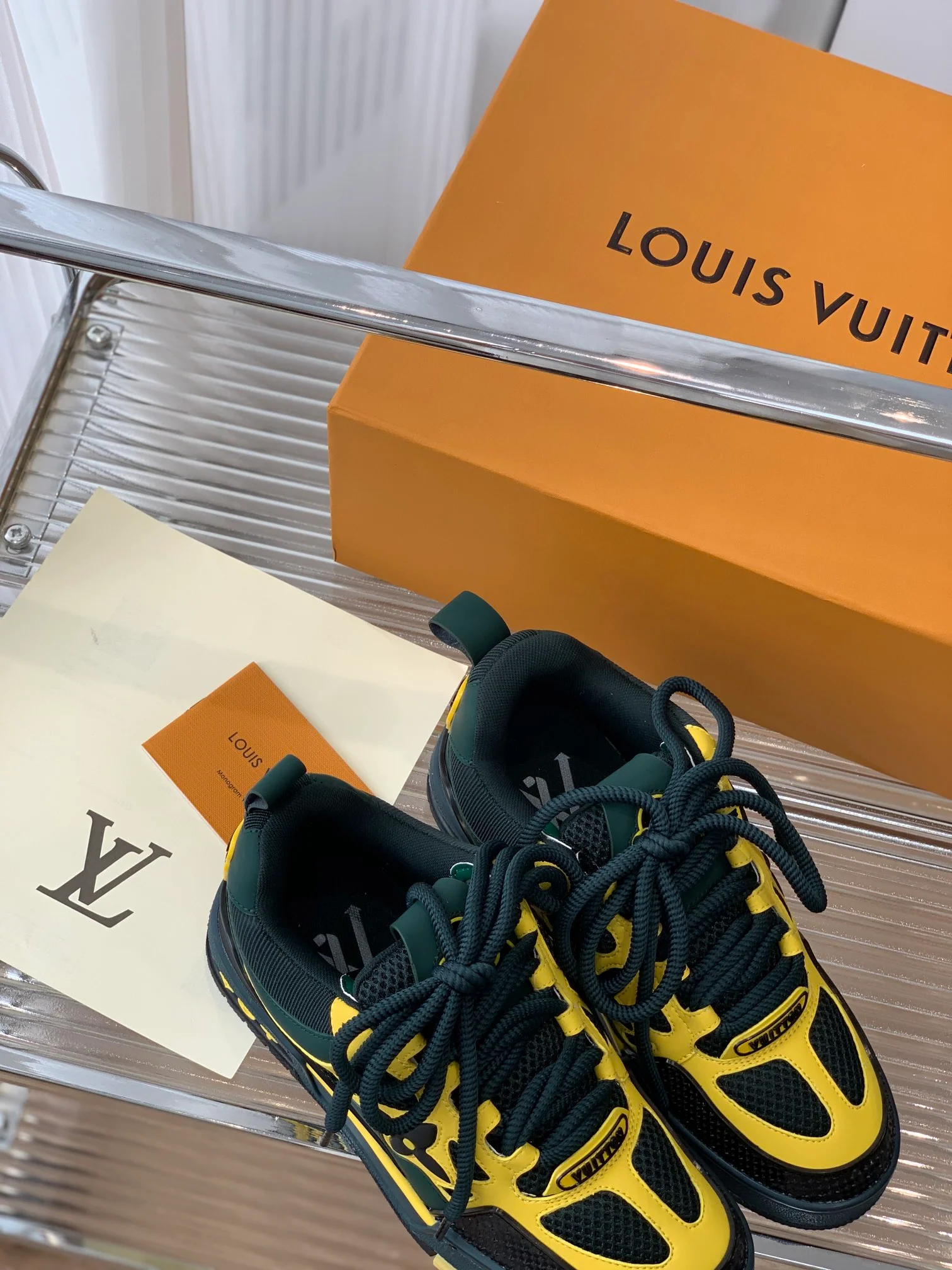 Новинка сезона осень/зима 2022 - кроссовки SK8 Puff - унисекс