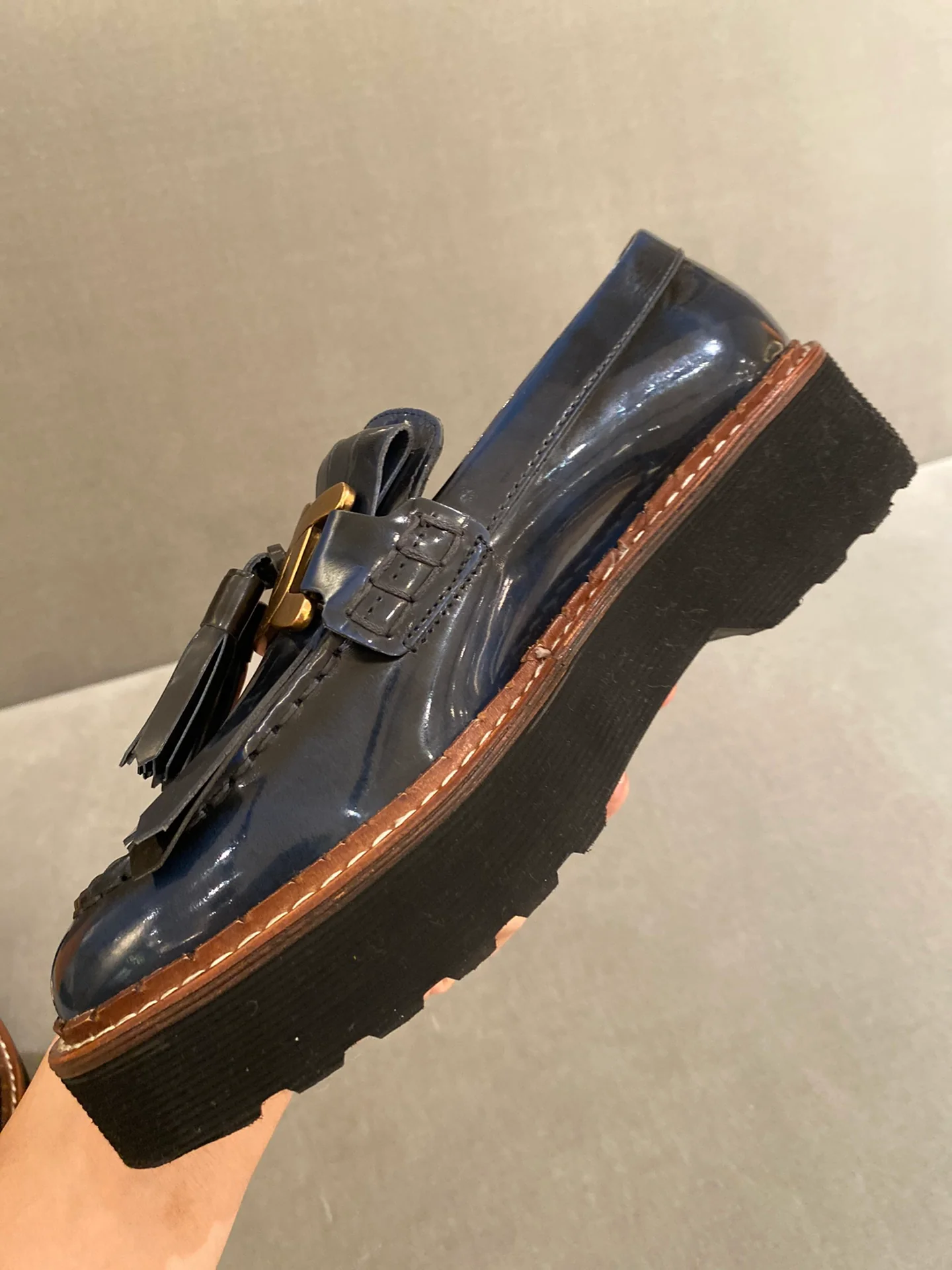 Лоферы Tods на платформе с кисточками - 2 шт.