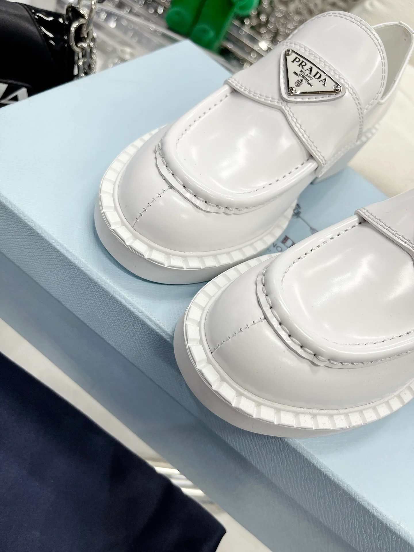 Коллекция Prada 2022 года с подиума - Лоферы