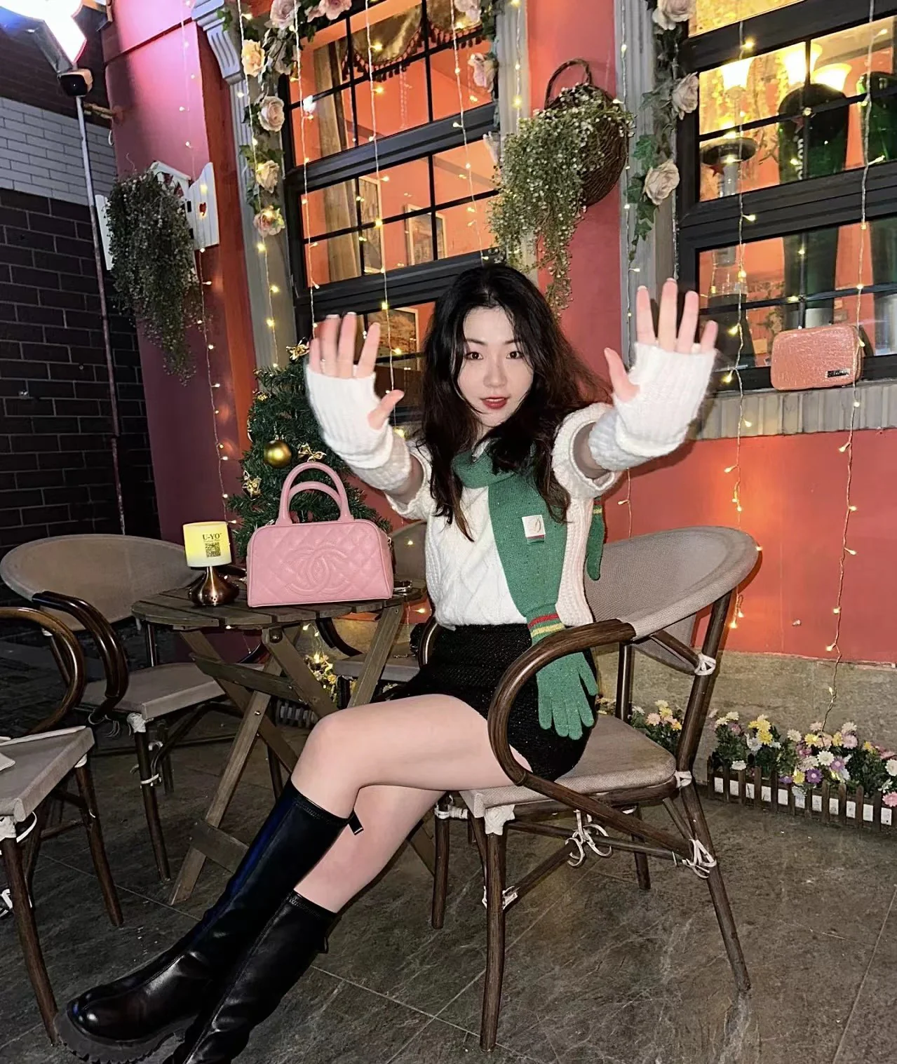 Винтажная сумка-боулинг Chanel из икры, розовая.