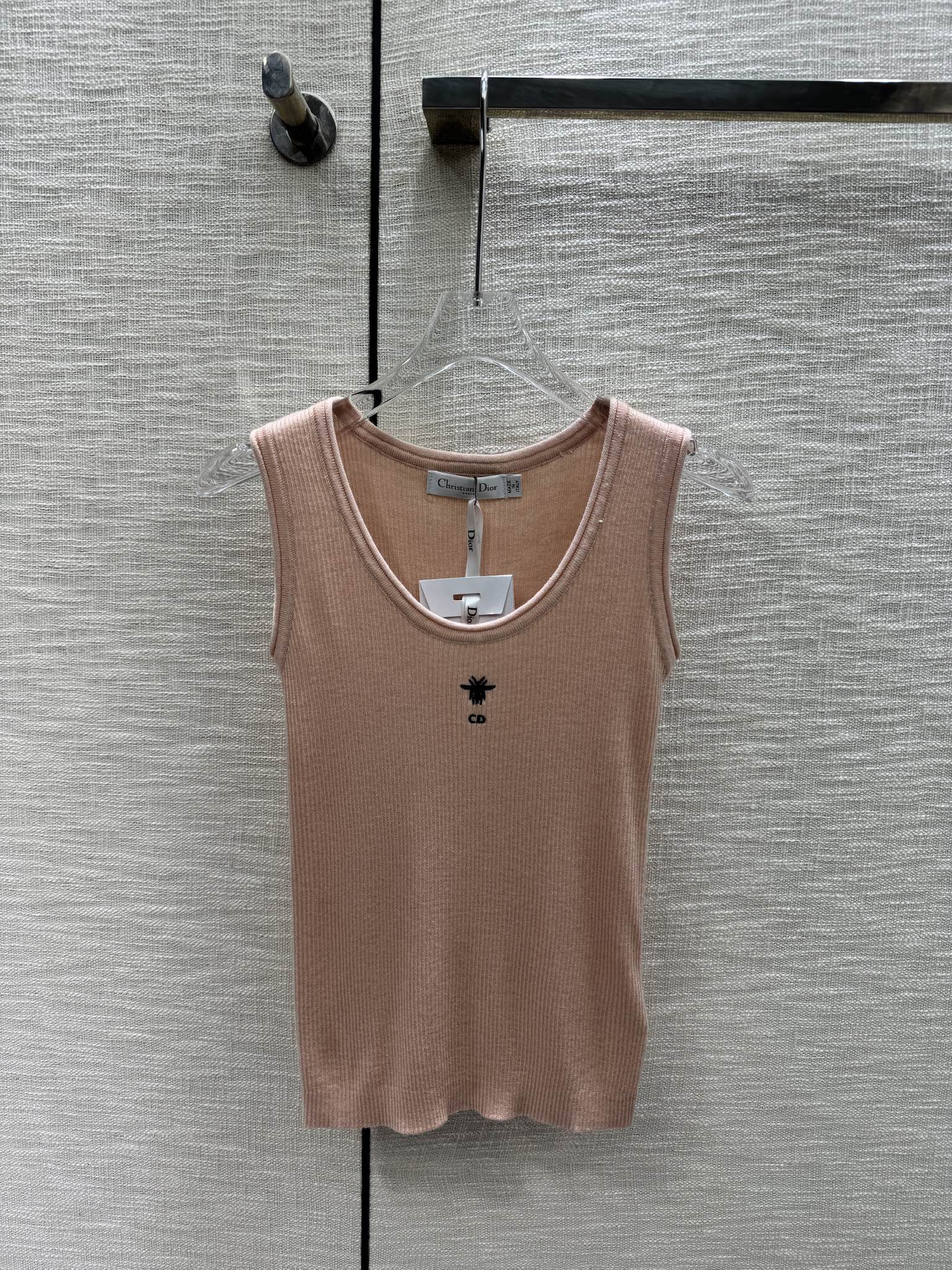 Вязаный жилет Dior 2403 с вышитой буквой CD — оранжевый