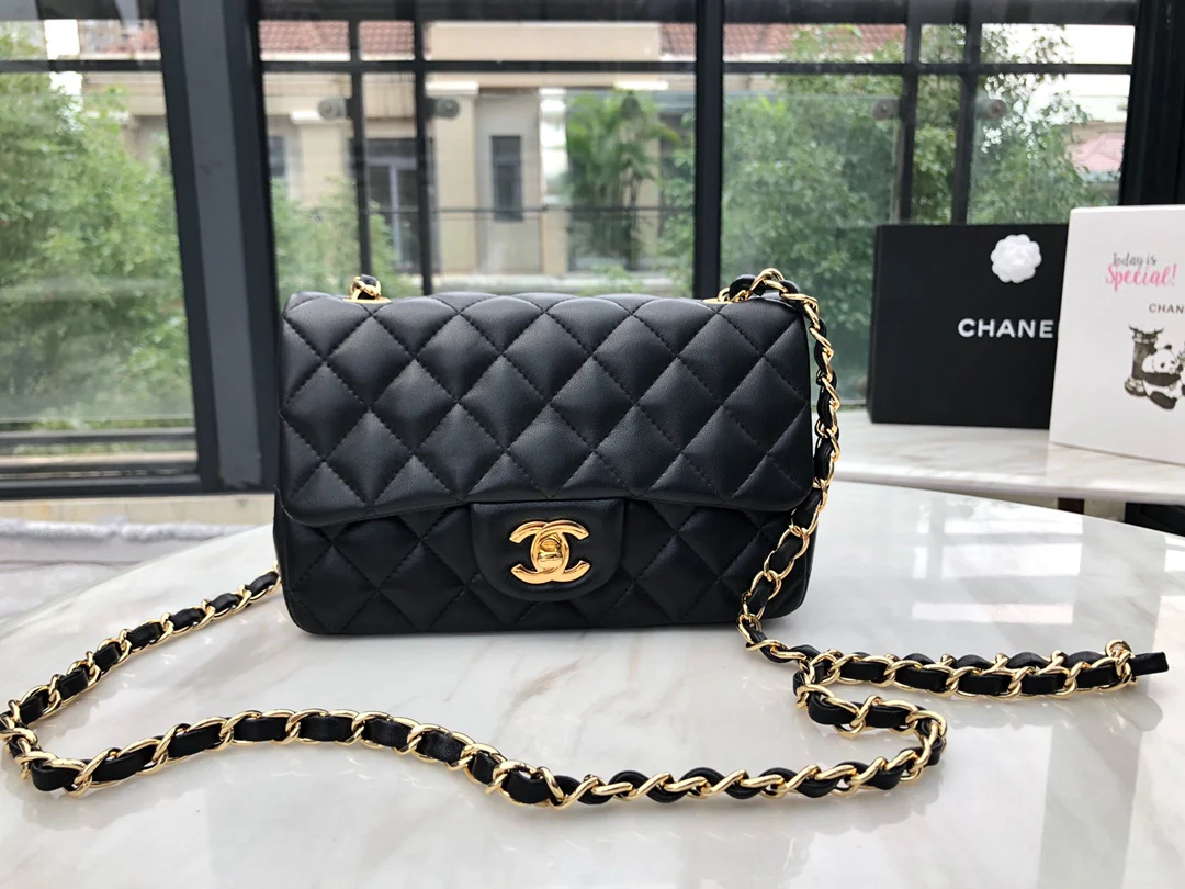 Chanel - сумка из французской овечьей кожи - CF - 20 см