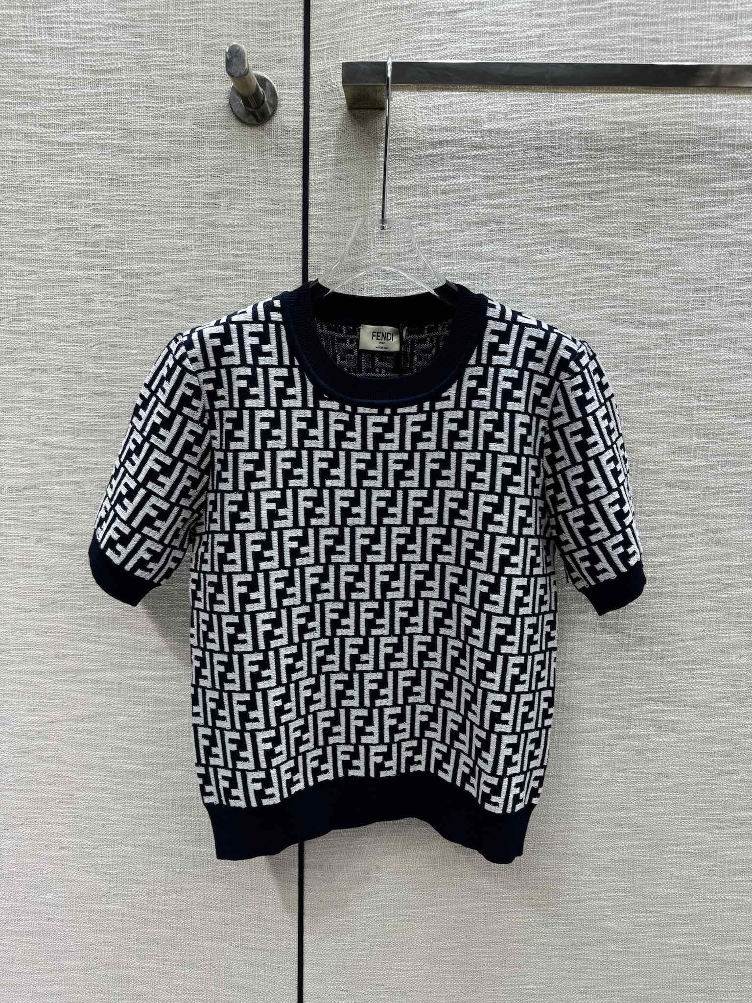 Fendi-2403 Monogram Crew Neck Knit Short Sleeve