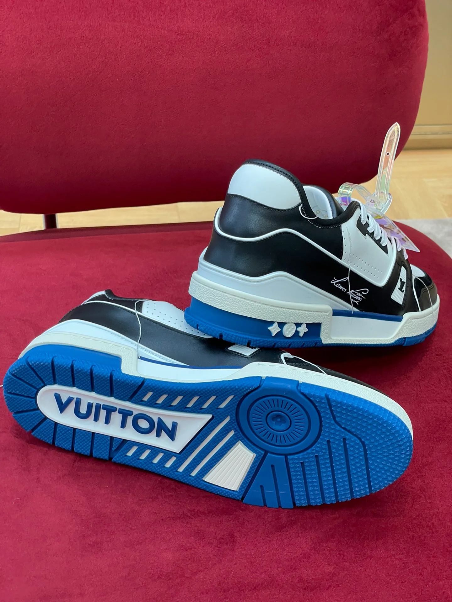 Кроссовки LV Trainer Series - Спортивная обувь - Унисекс - Белый/Черный - 1