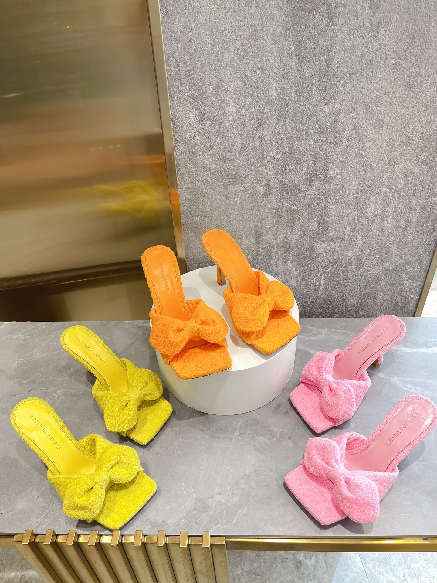 BV - Туфли на каблуках в форме бабочки