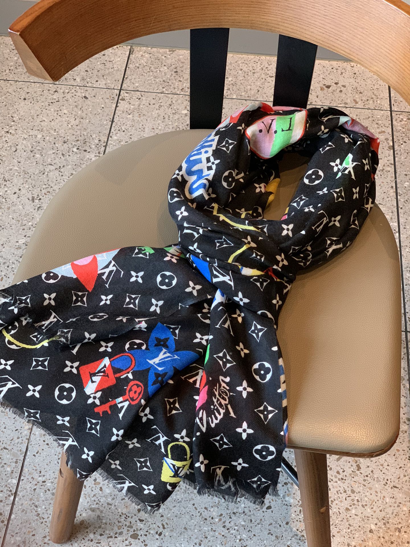 LV - Шарф с красочной аппликацией - 200 - 110 см - 100% чистый кашемир