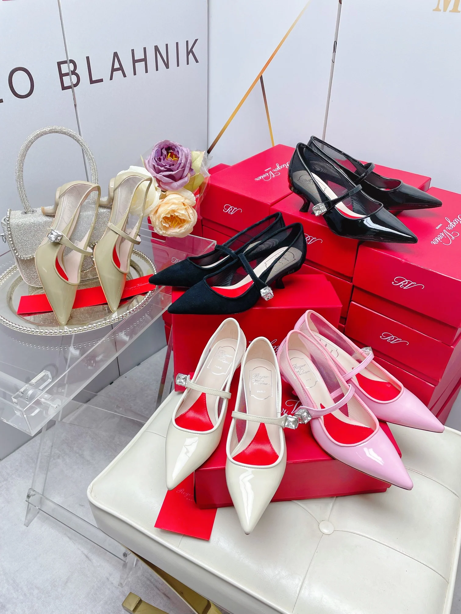 Обувь RV Shoes - Новинка ранней весны 2023 года - Туфли на каблуке ?Мэри Джейн? с острым носком - Черные