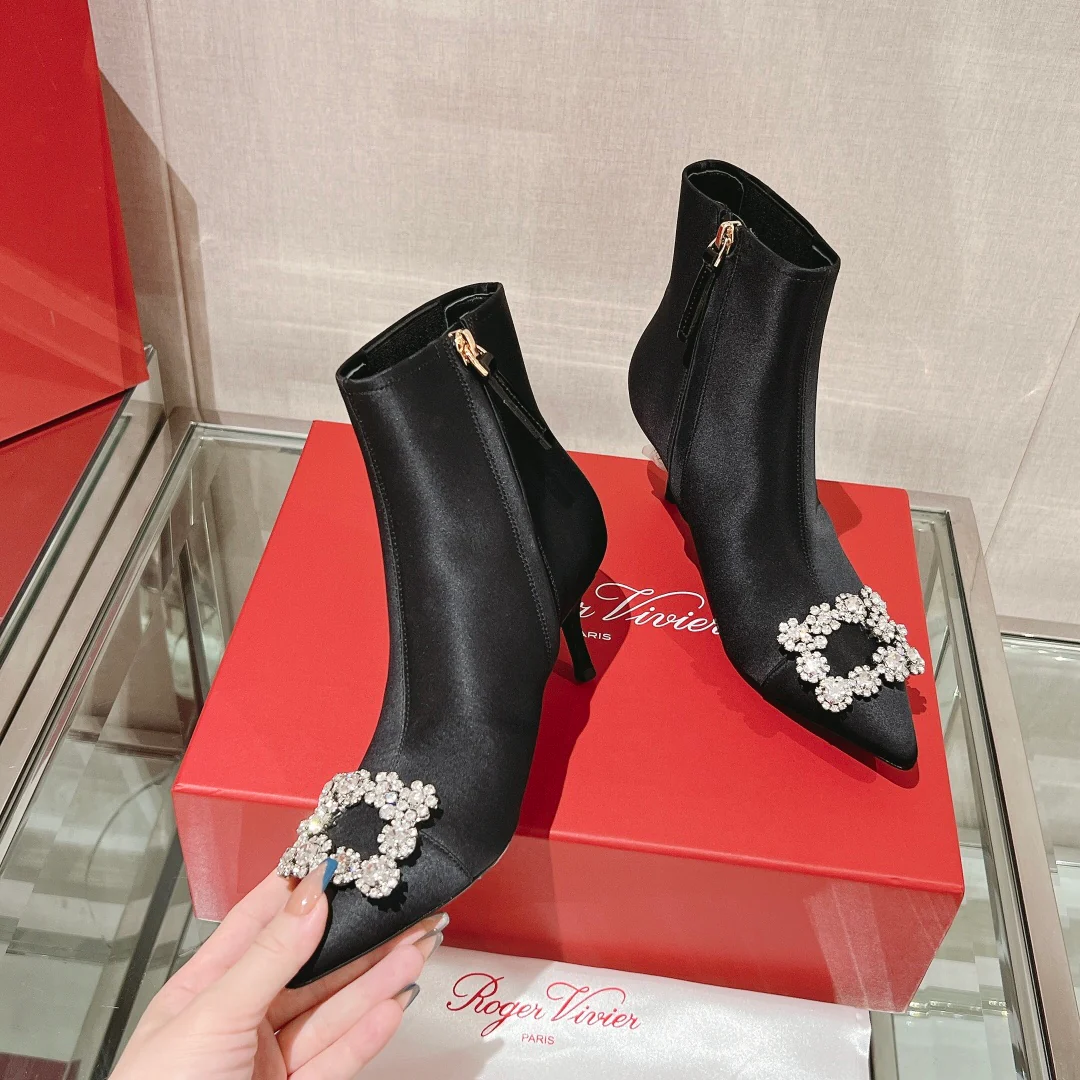 RV Shoes - Ботильоны с острым носком, украшенные стразами - 1