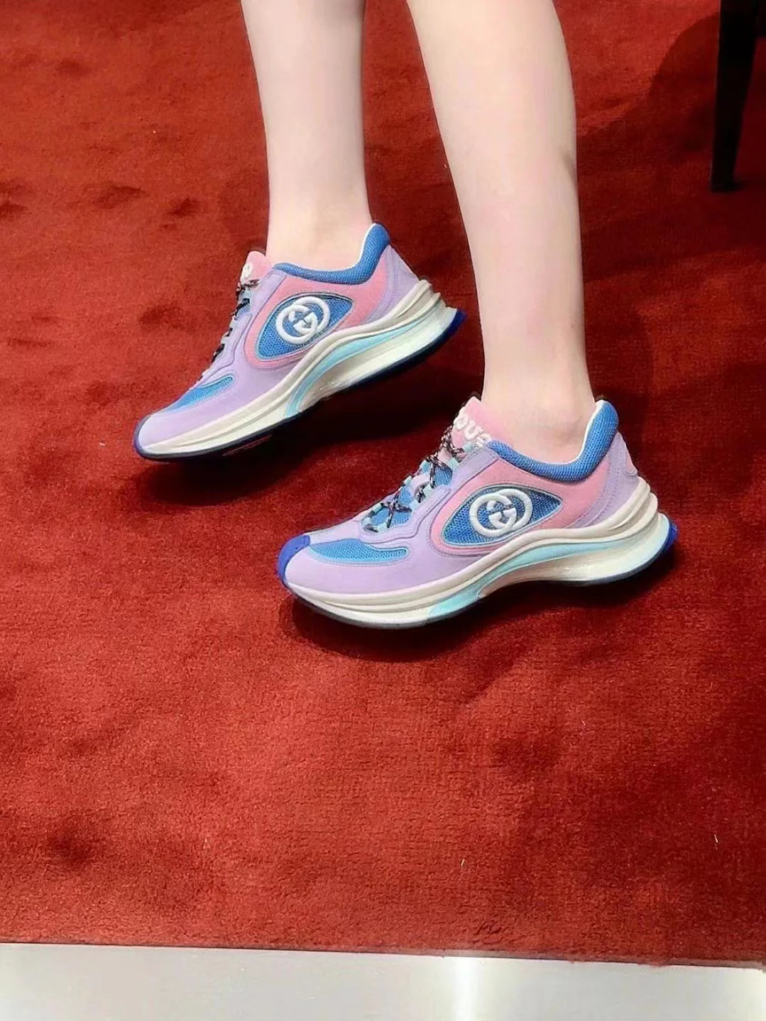 Новинка Gucci 2023 года - Серия Run - Кроссовки - Синие - Унисекс