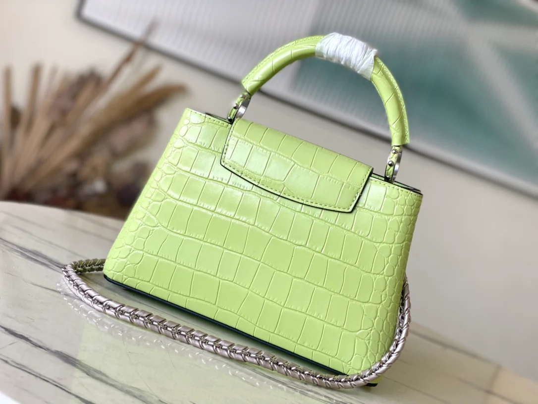 n48865-LV-capucines-bb сумка/сумка через плечо из глянцевой крокодиловой кожи салатового цвета