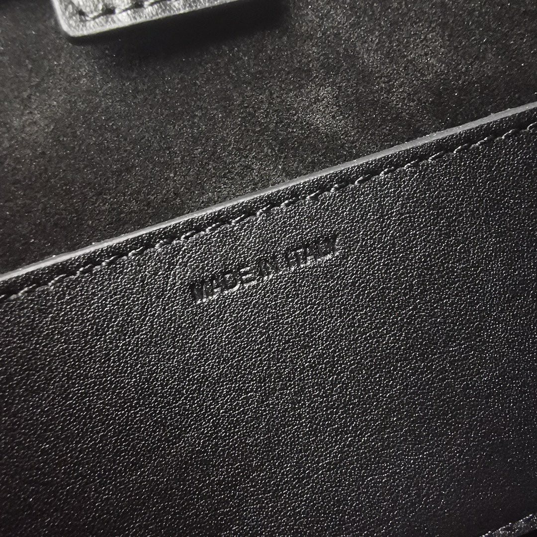 Сумка-ведро Celine с тиснением - Мини - Черная