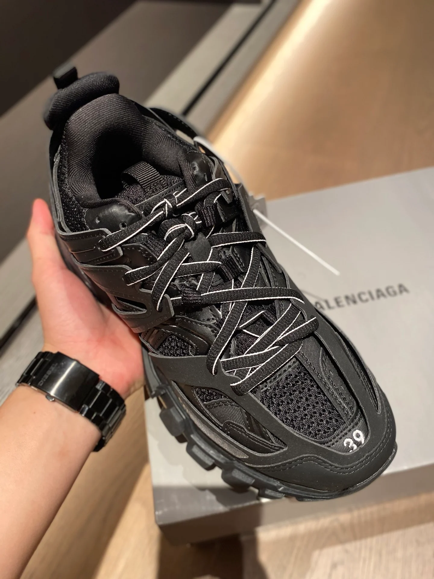 Balenciaga - Папины кроссовки