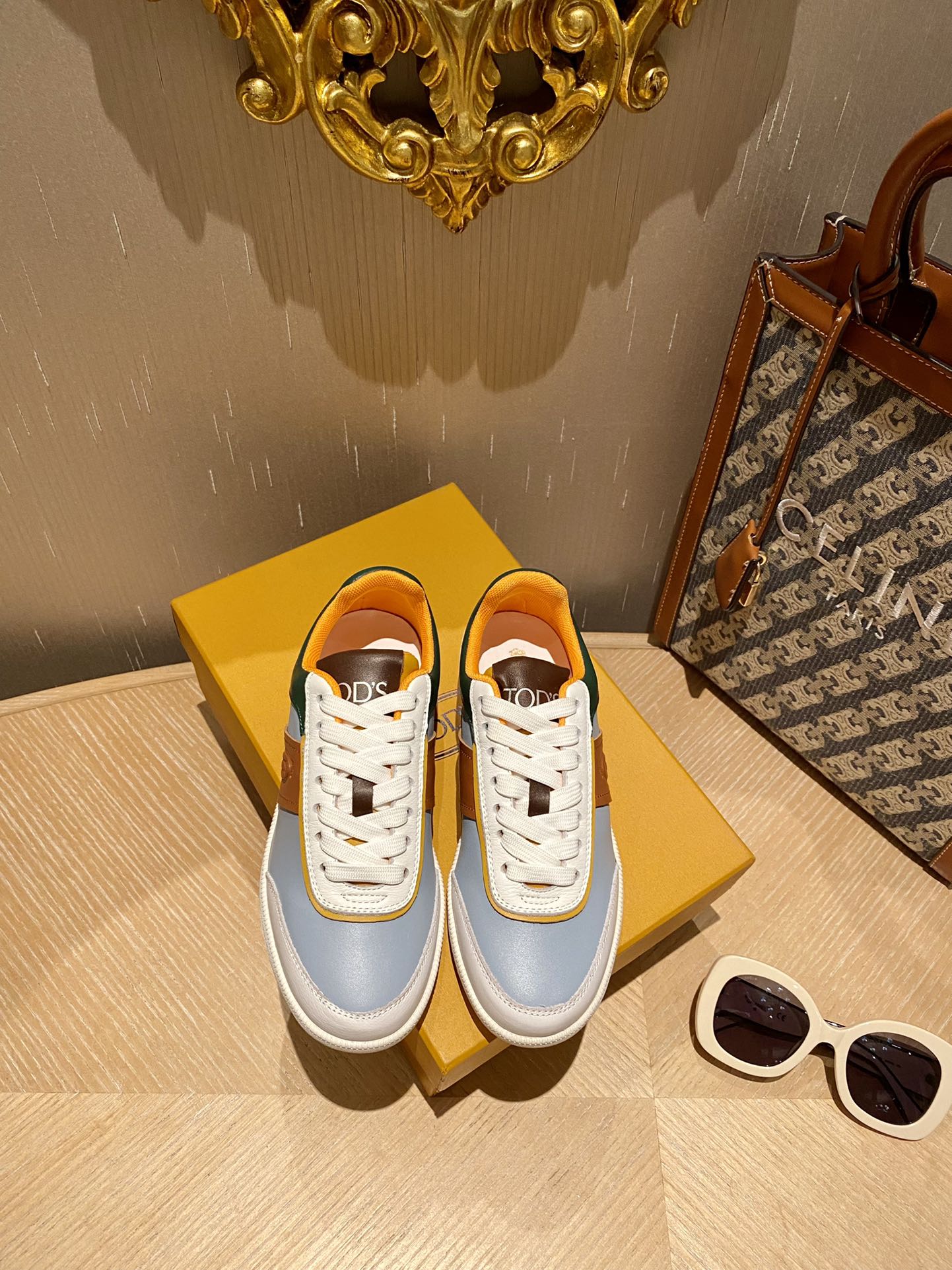 Кроссовки Tods - белые - повседневная обувь