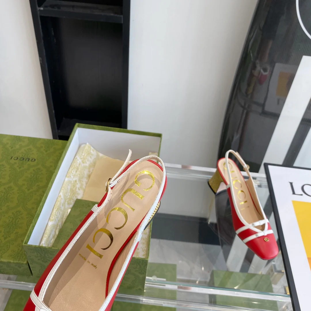 Сандалии Gucci на массивном каблуке - 1