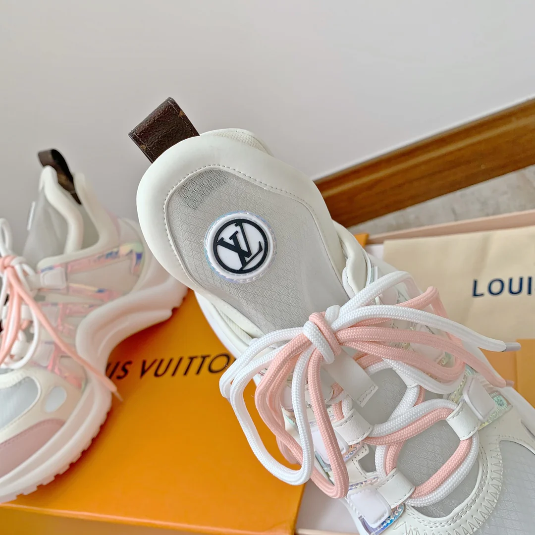 Серия LV-Archlight - Новые кроссовки для папы - 2