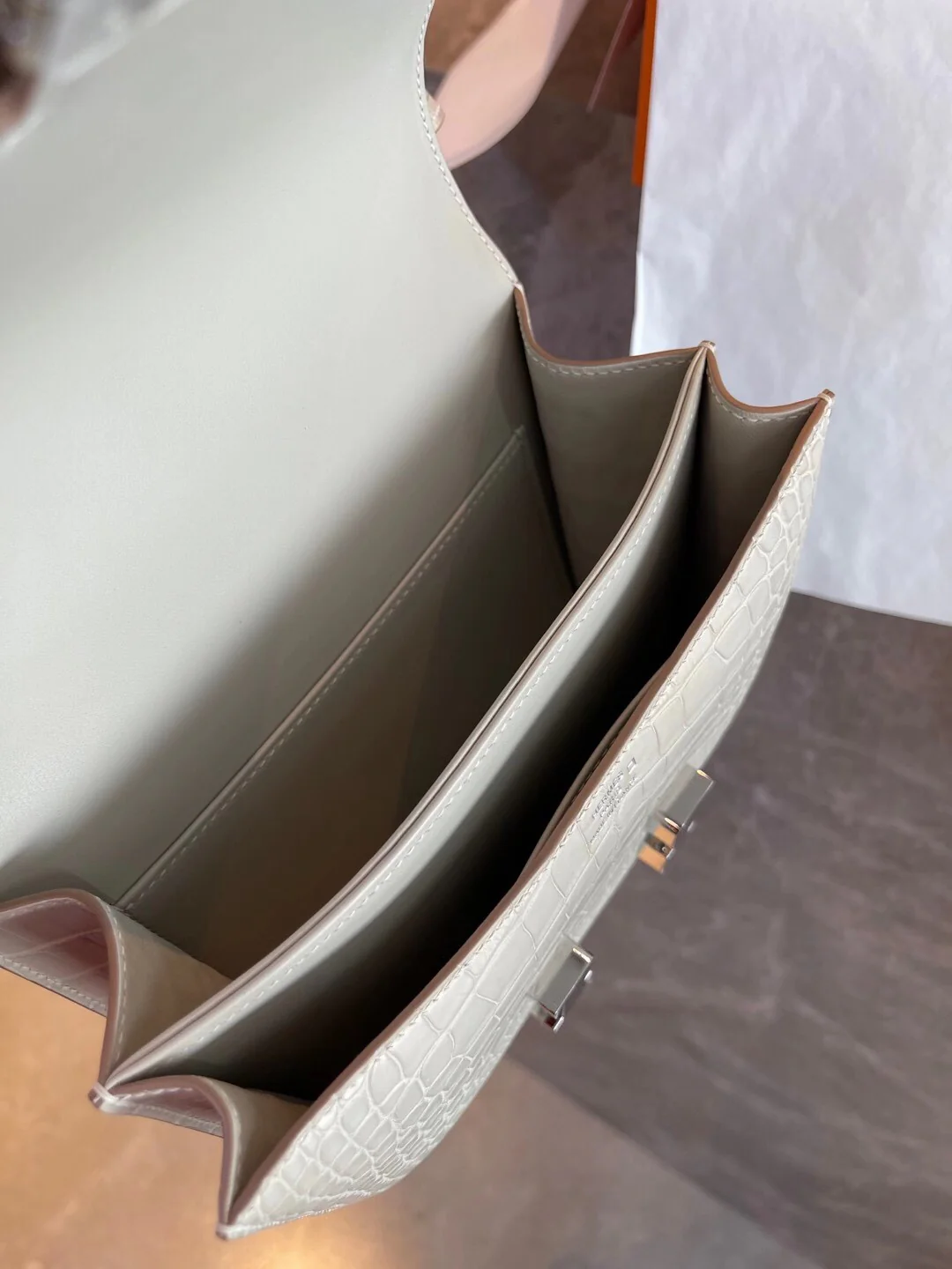 Hermes Constance Mini 19-8L Beton Glacier White Silver Buckle