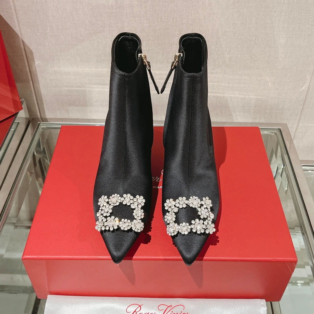 RV Shoes - Ботильоны с острым носком, украшенные стразами - 1