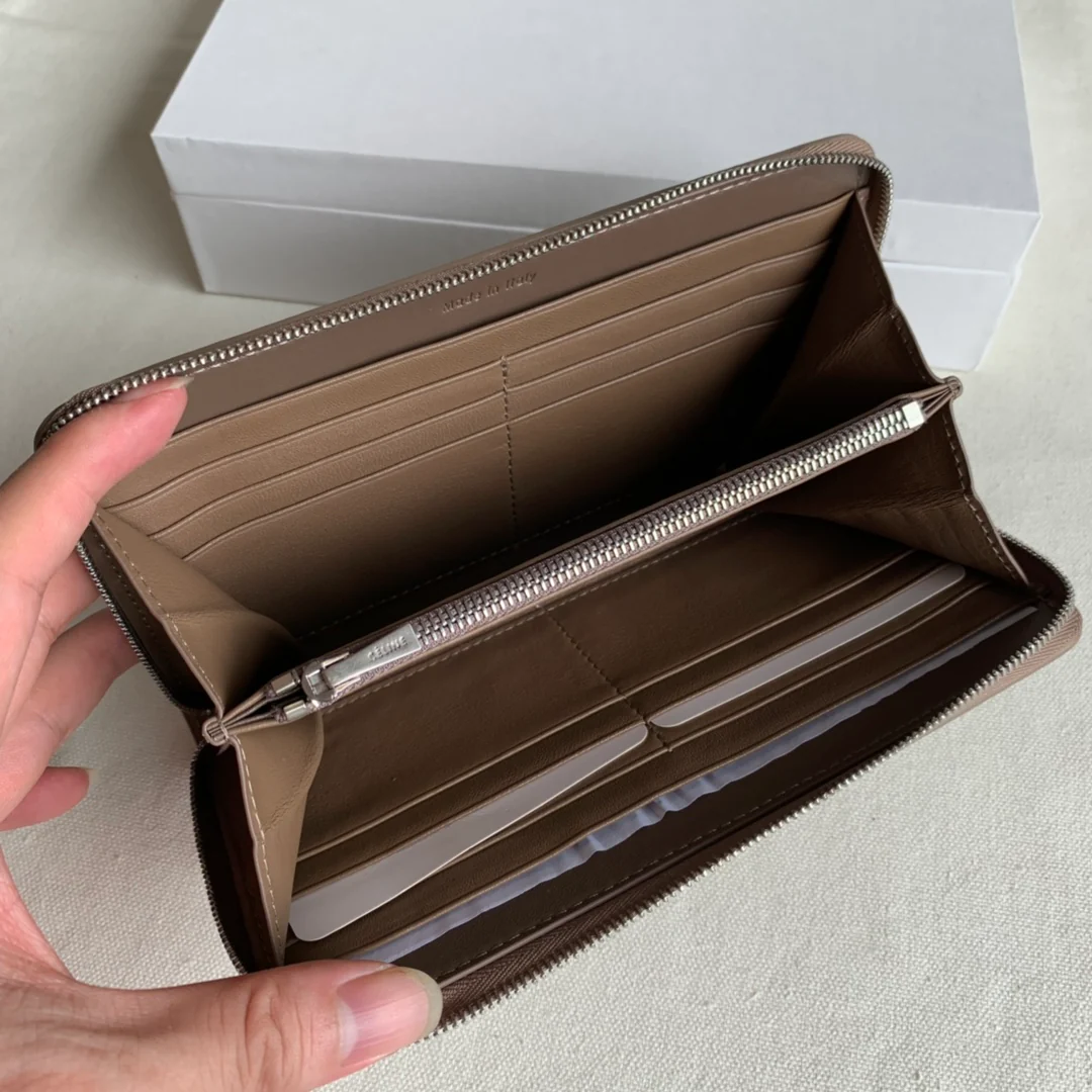 Кошелек на молнии Celine - цвет хаки с узором 