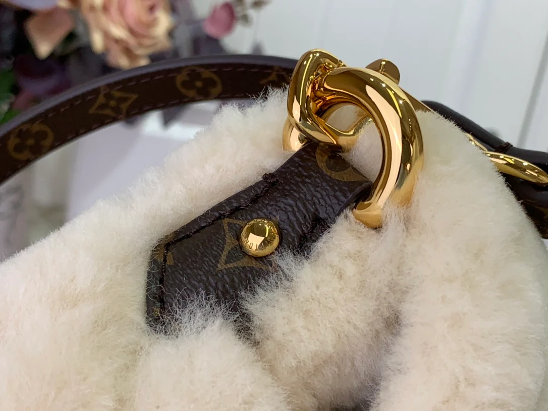 LV-m12097-sunset-Sunset Сумка из овечьей шерсти, белая