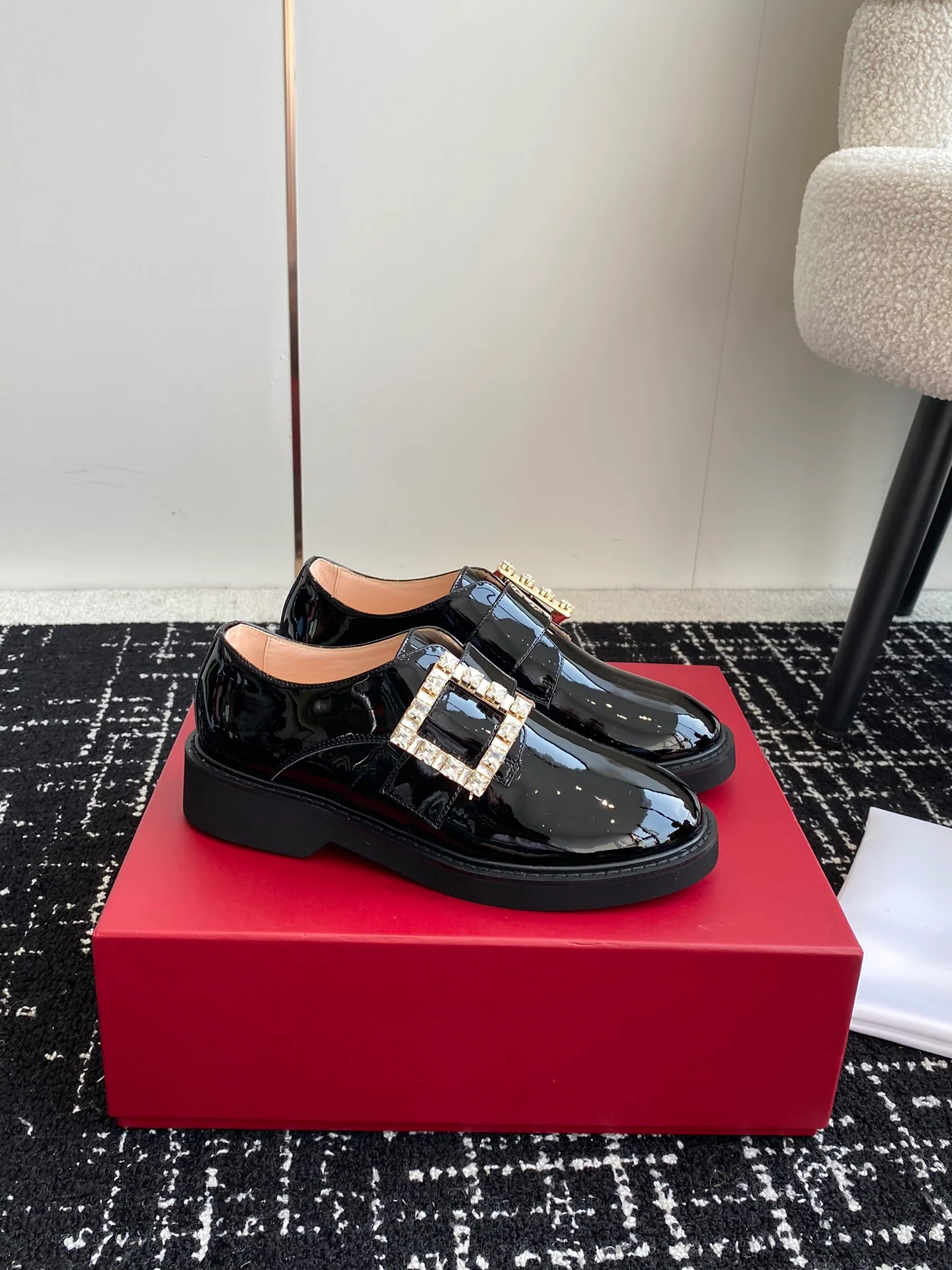 Обувь RV - Новинка сезона осень/зима 2023 - Лоферы на платформе - Черные со стразами