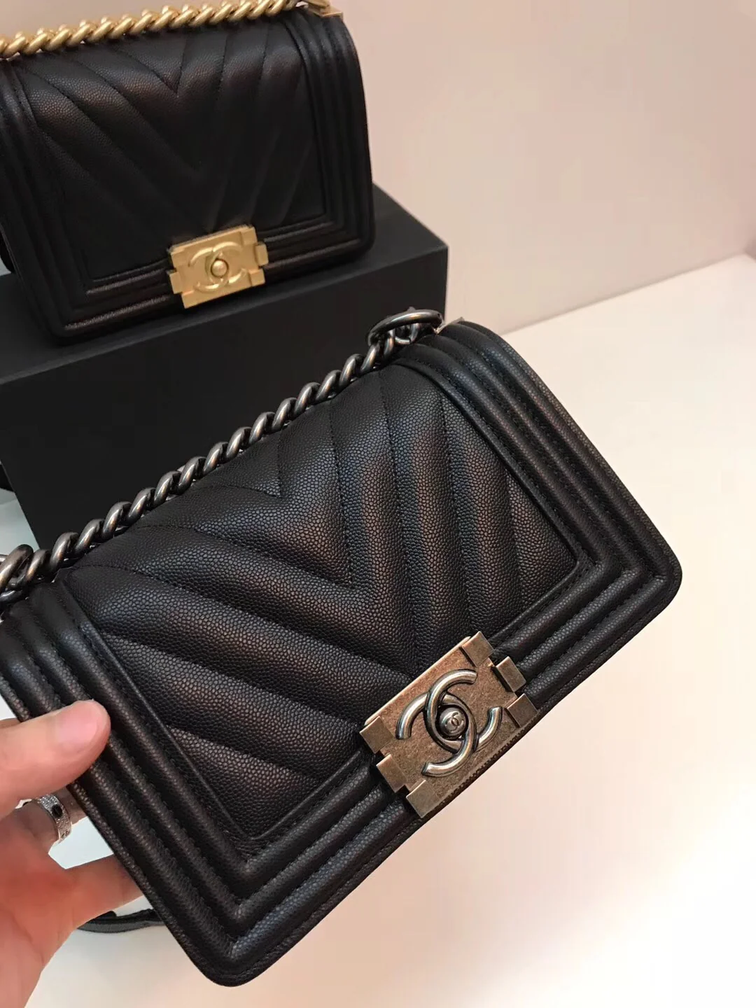 Chanel-boy-20cm-11