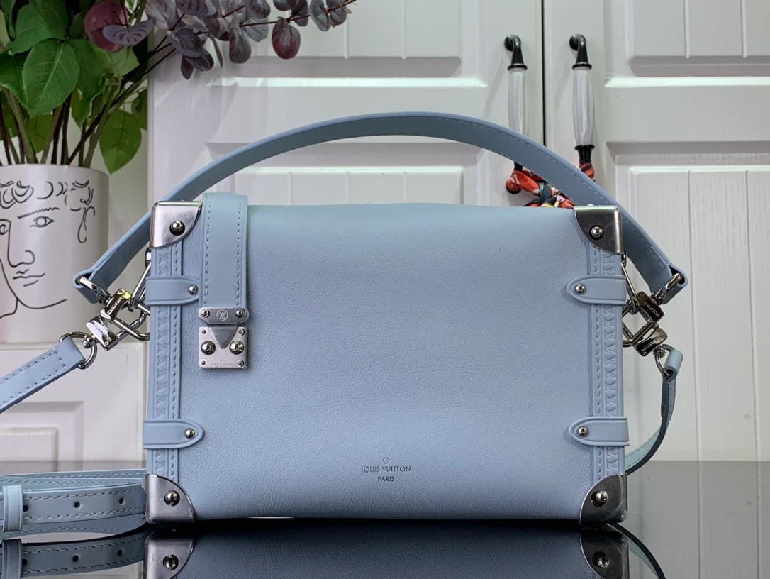 m25160-LV-side-trunk-medium chain bag-blue