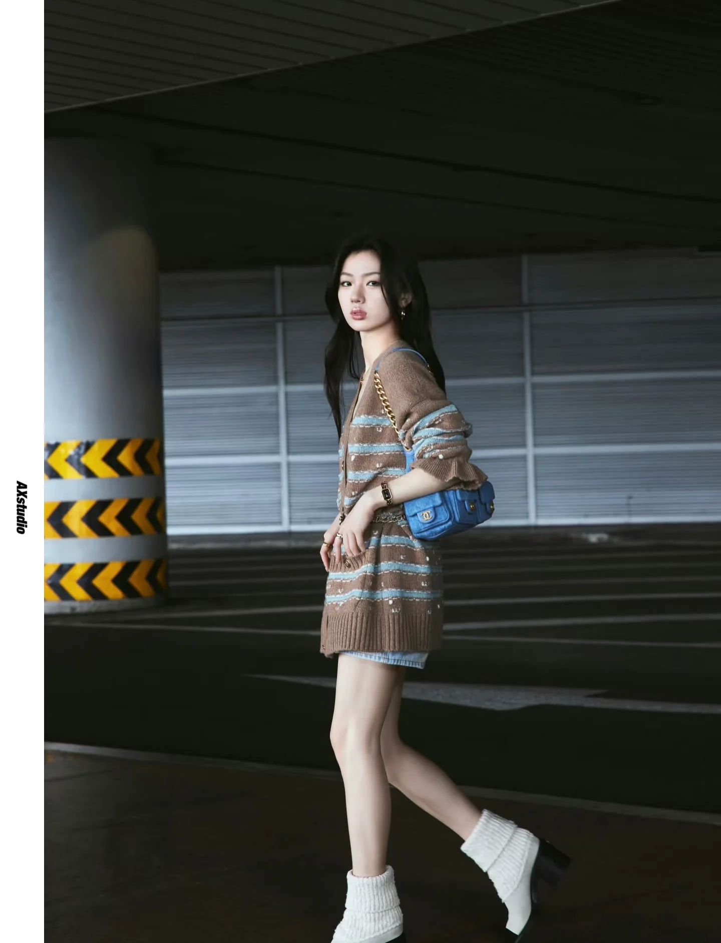 Сумка Chanel 25c Denim Hippie Bag - светло-голубая