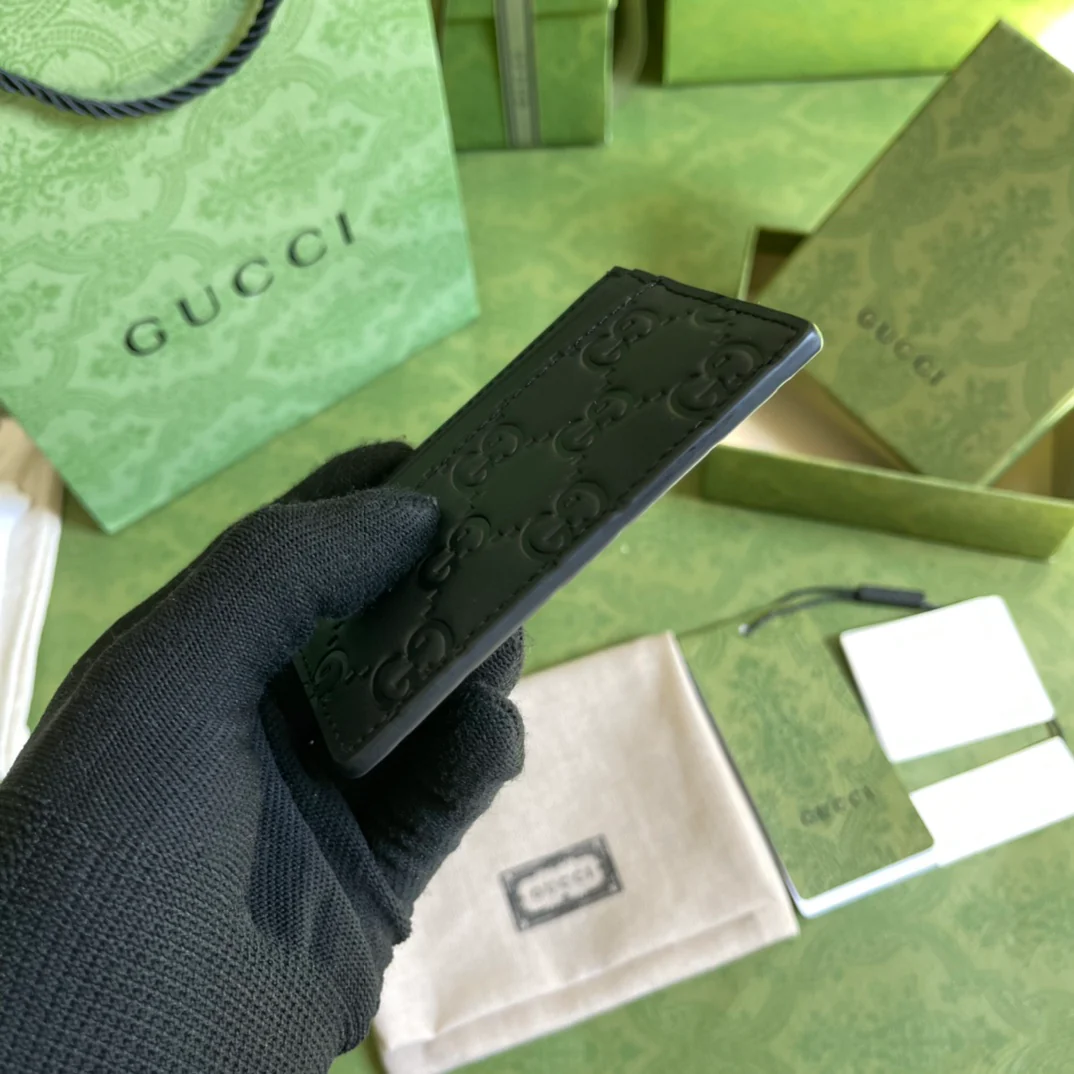 Gucci 卡包／卡片夹／名片夹