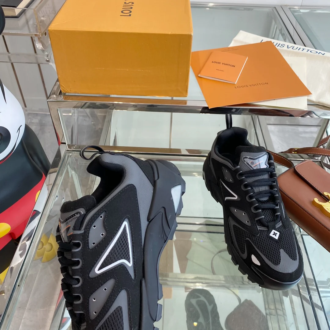 Кроссовки LV Runner Tatic - черные