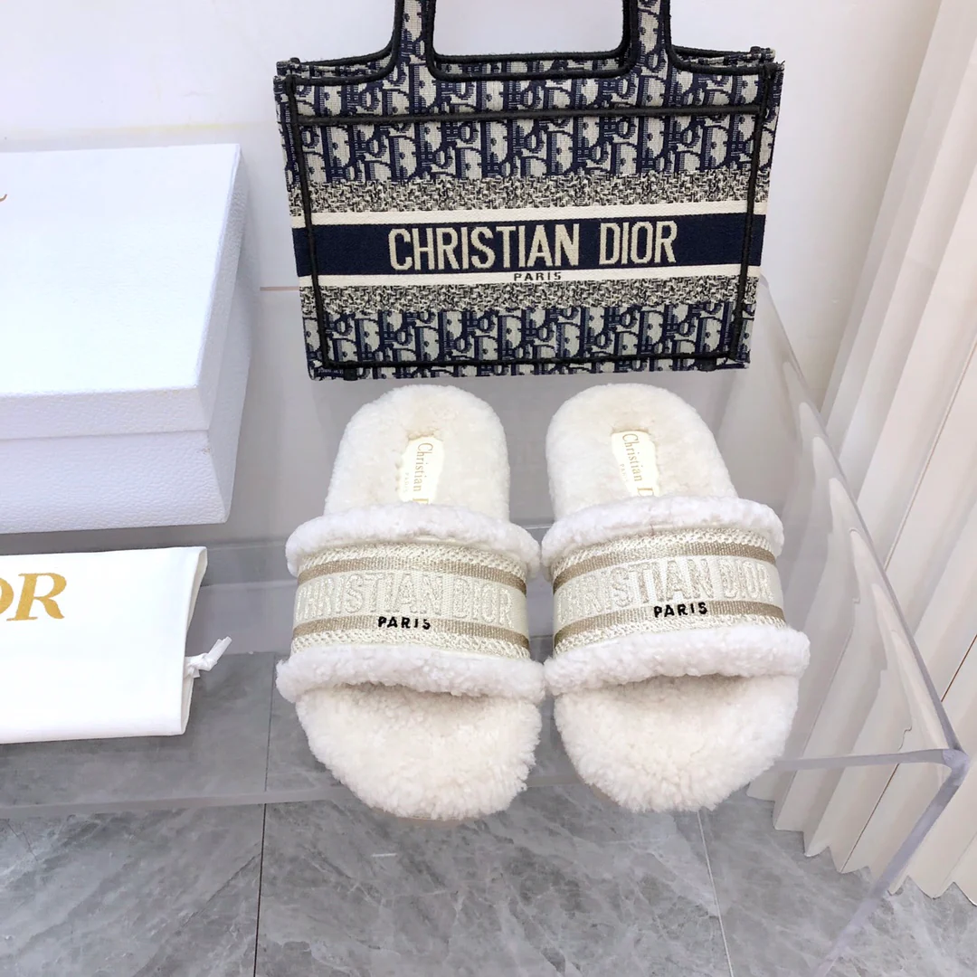 Тапочки Dior Reverse Platform из овчины - белые