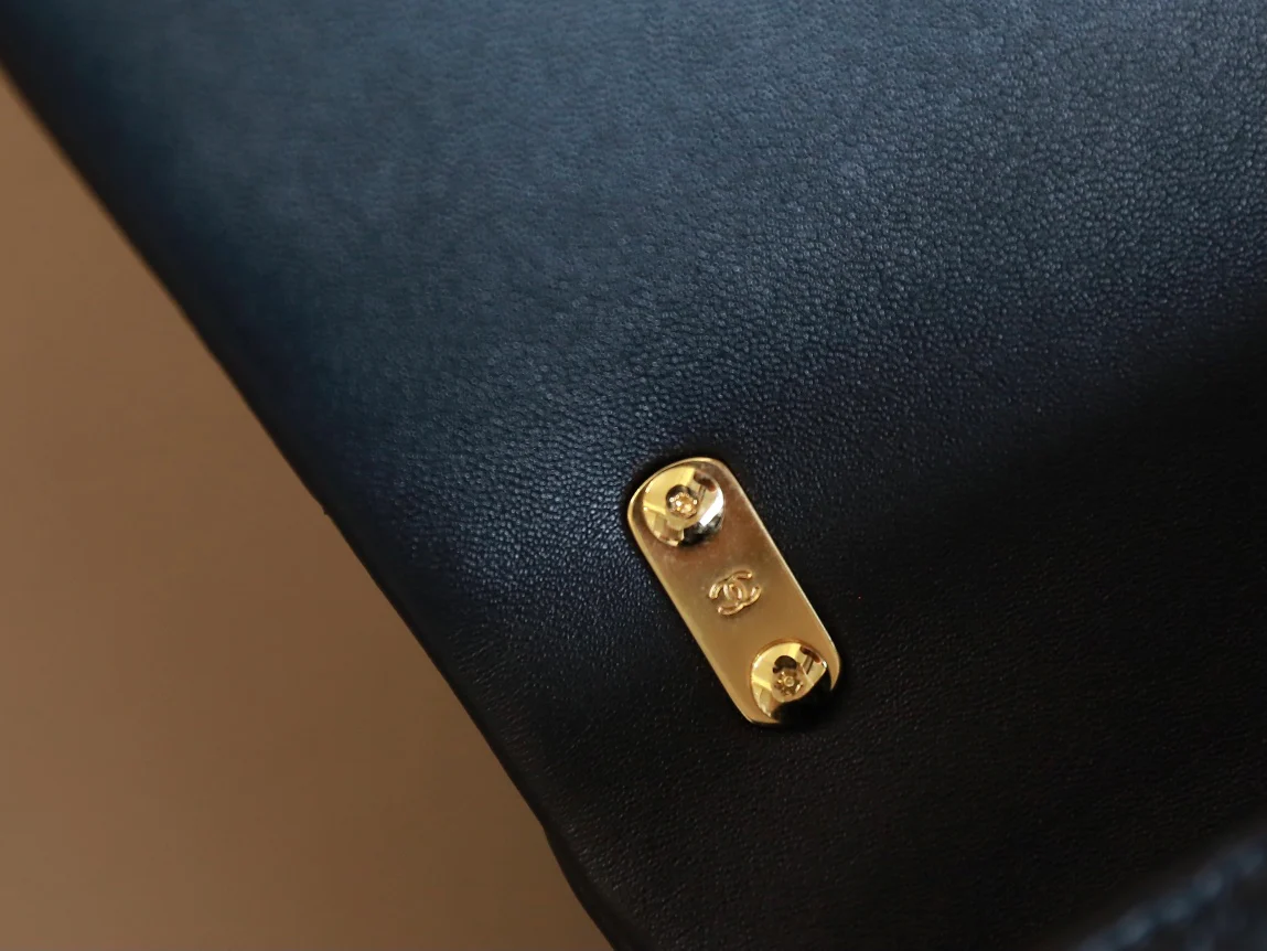 Сумка-мессенджер Chanel Retro Underarm Bag