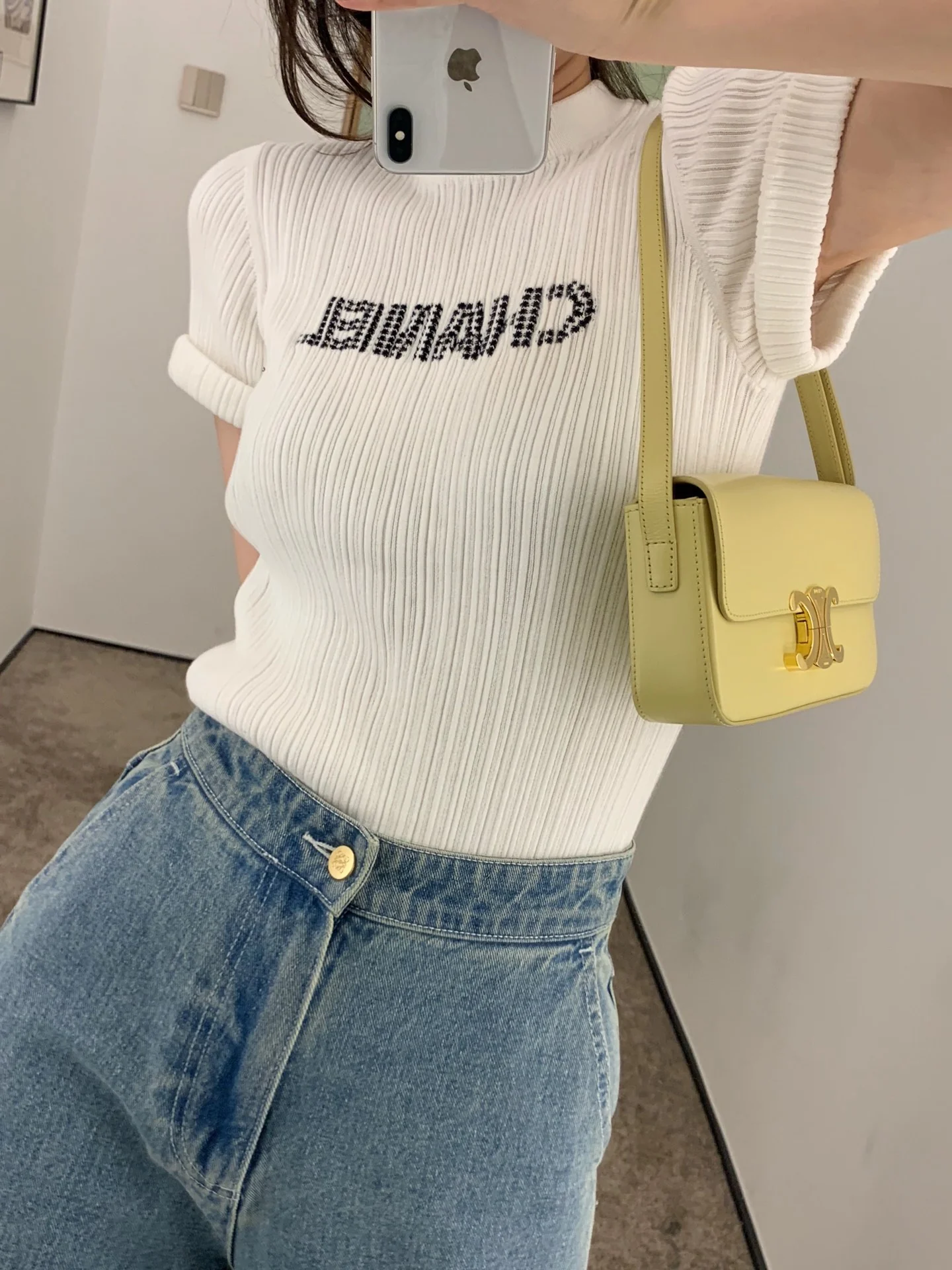 Кожаная сумка через плечо Celine Triomphe - желтая