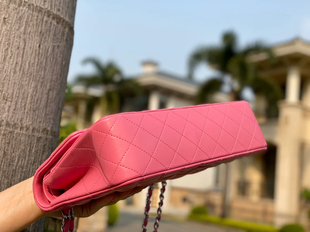 Классическая сумка Chanel из овечьей кожи CF — персиково-розовая с серебряной пряжкой — 25 см